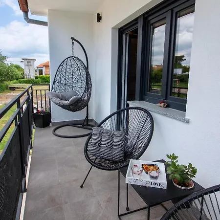 Apartman Gabrijela Muntić Exteriör bild